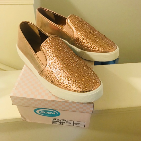 Canvas sneakers - Picture 2 of 3